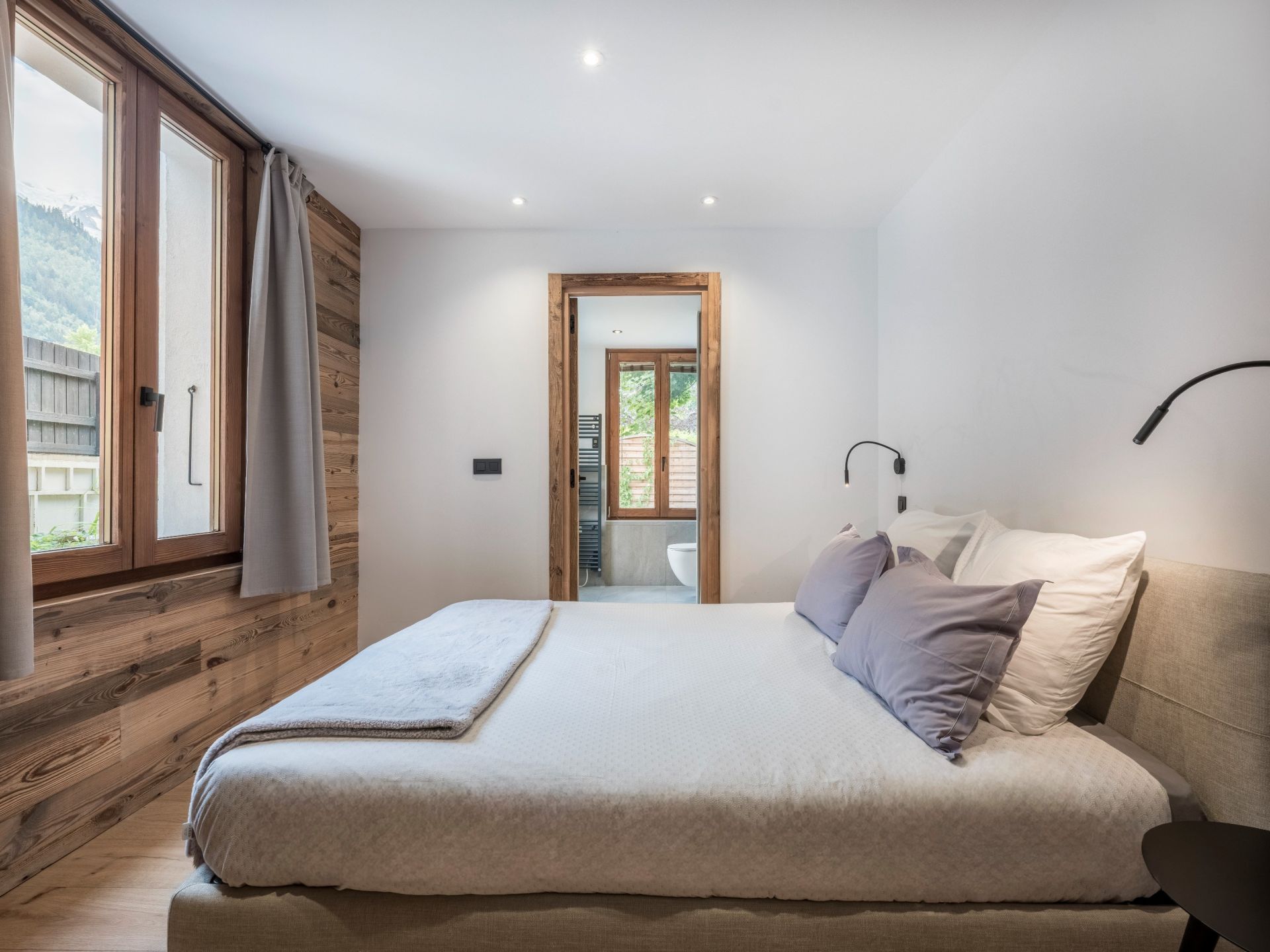 chalet 6 Rooms for sale on CHAMONIX MONT BLANC (74400)
