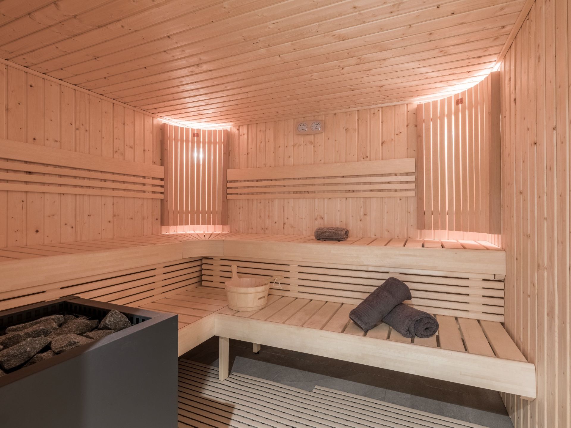 apartment 4 Rooms for sale on CHAMONIX MONT BLANC (74400)