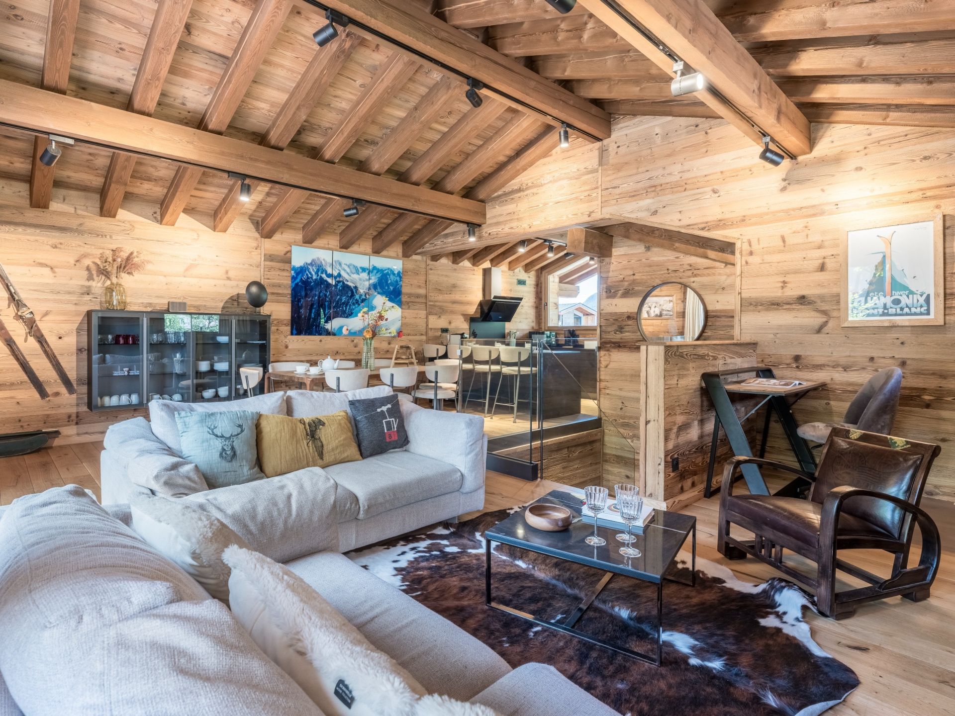 chalet 6 Rooms for sale on CHAMONIX MONT BLANC (74400)