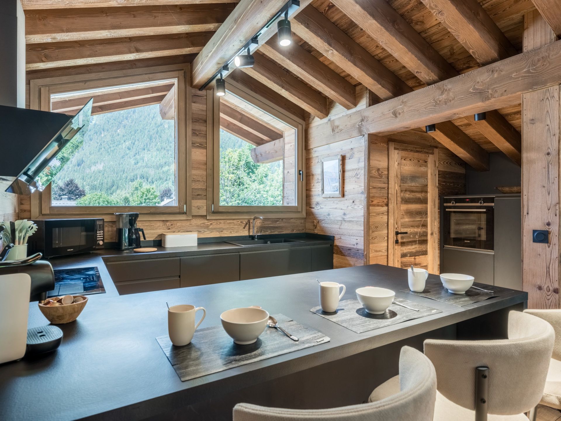 chalet 6 Rooms for sale on CHAMONIX MONT BLANC (74400)