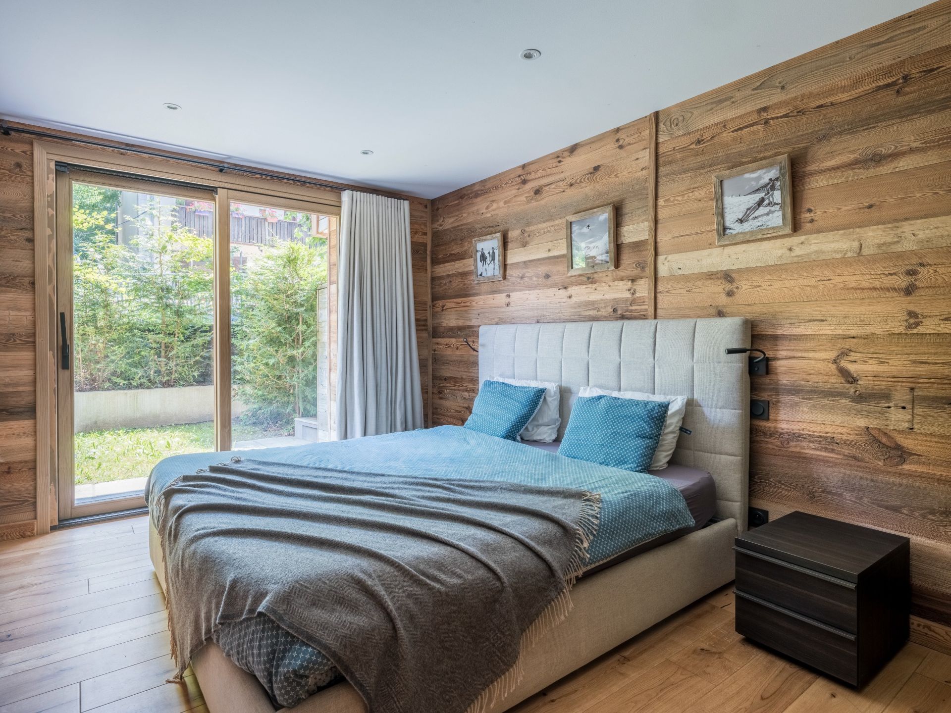 chalet 6 Rooms for sale on CHAMONIX MONT BLANC (74400)