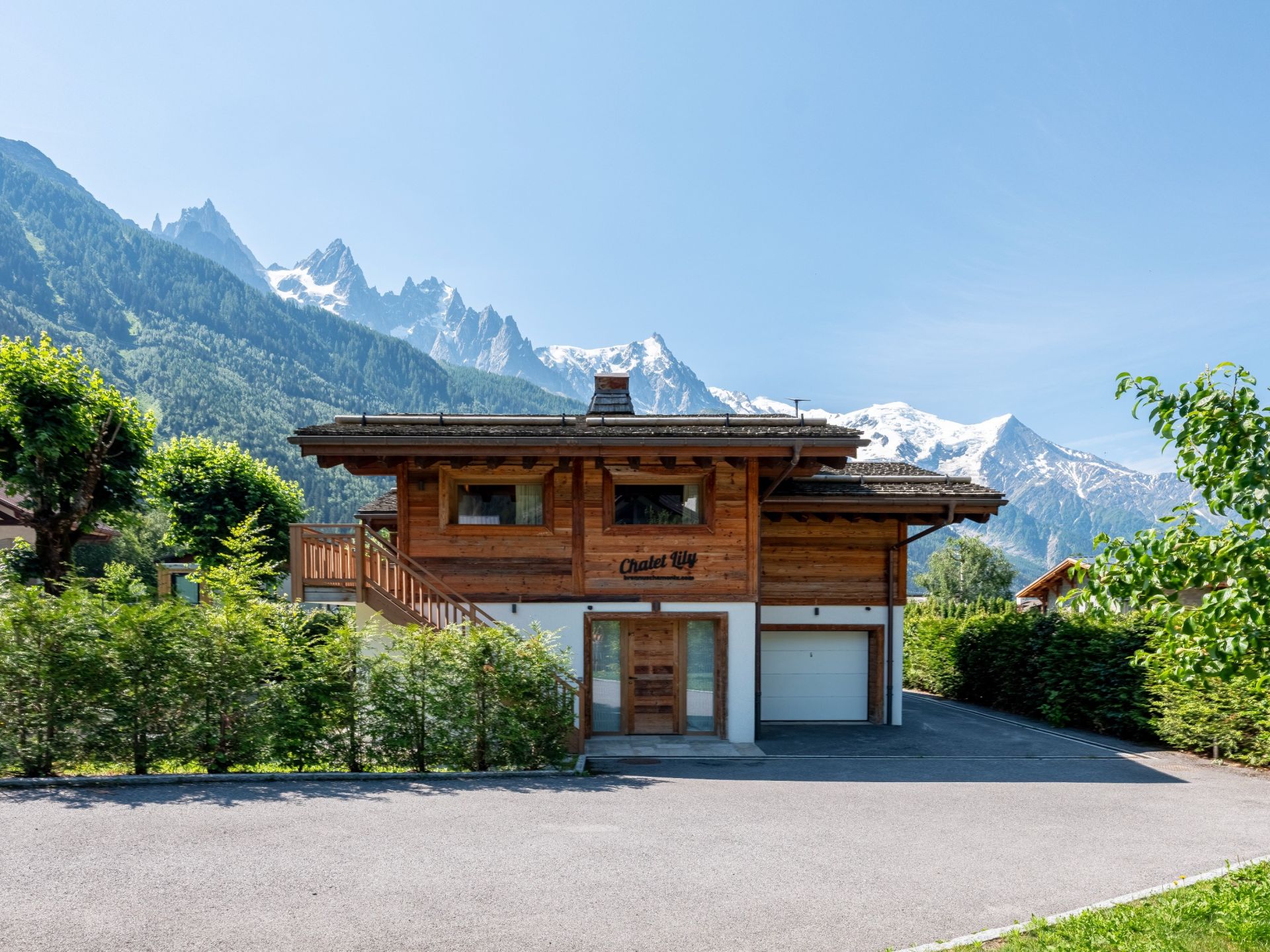chalet 6 Rooms for sale on CHAMONIX MONT BLANC (74400)