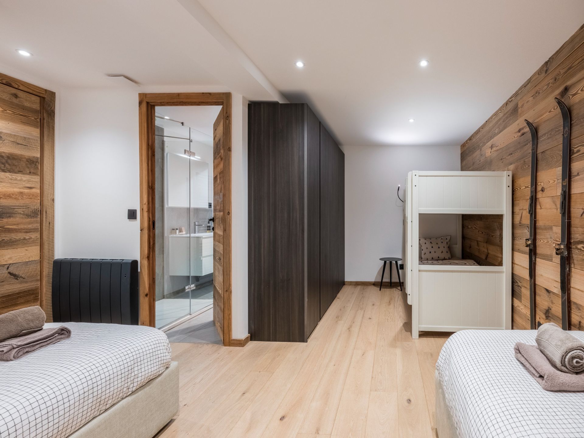 apartment 5 Rooms for sale on CHAMONIX MONT BLANC (74400)