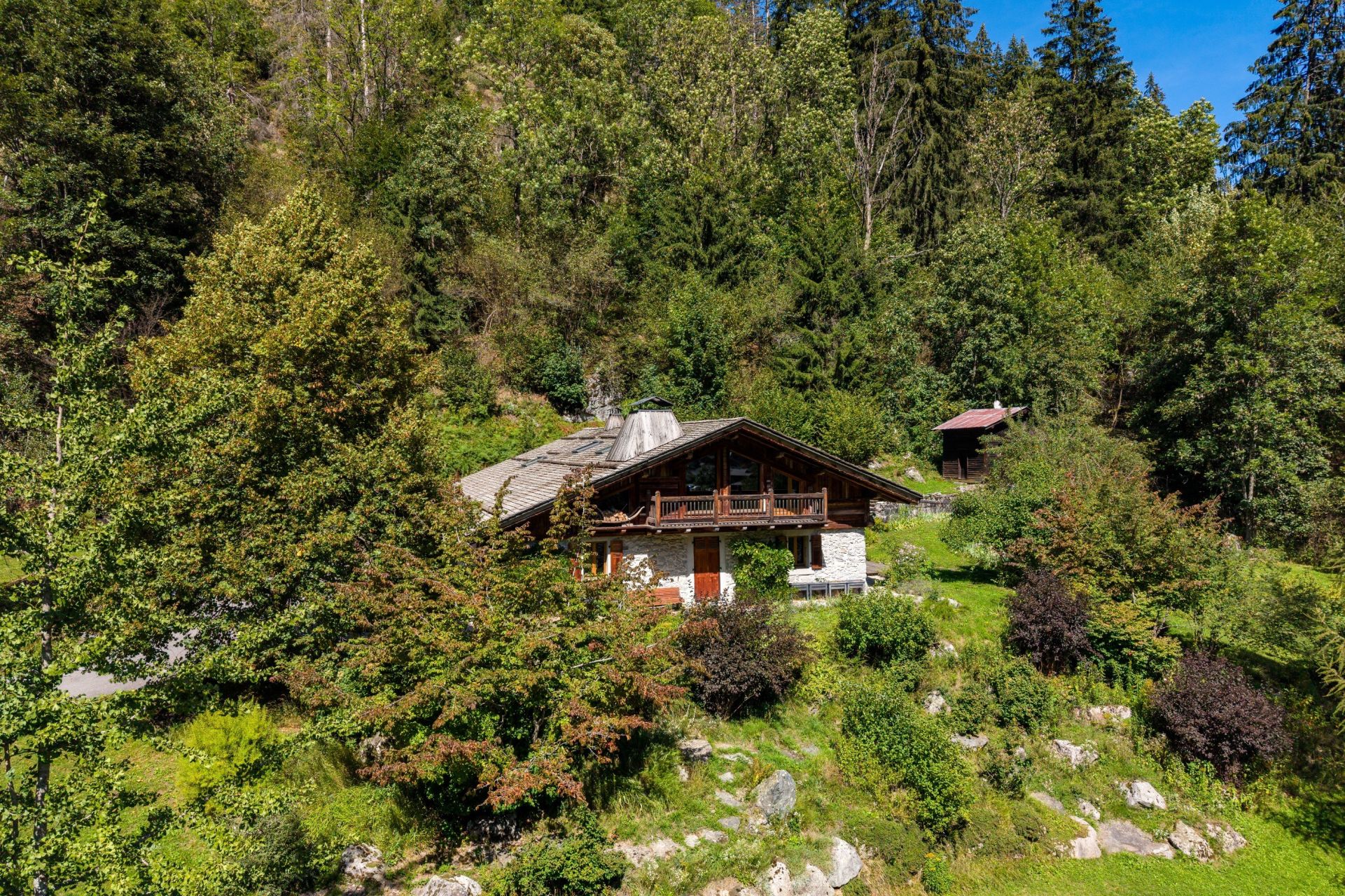 chalet 12 Rooms for sale on CHAMONIX MONT BLANC (74400)