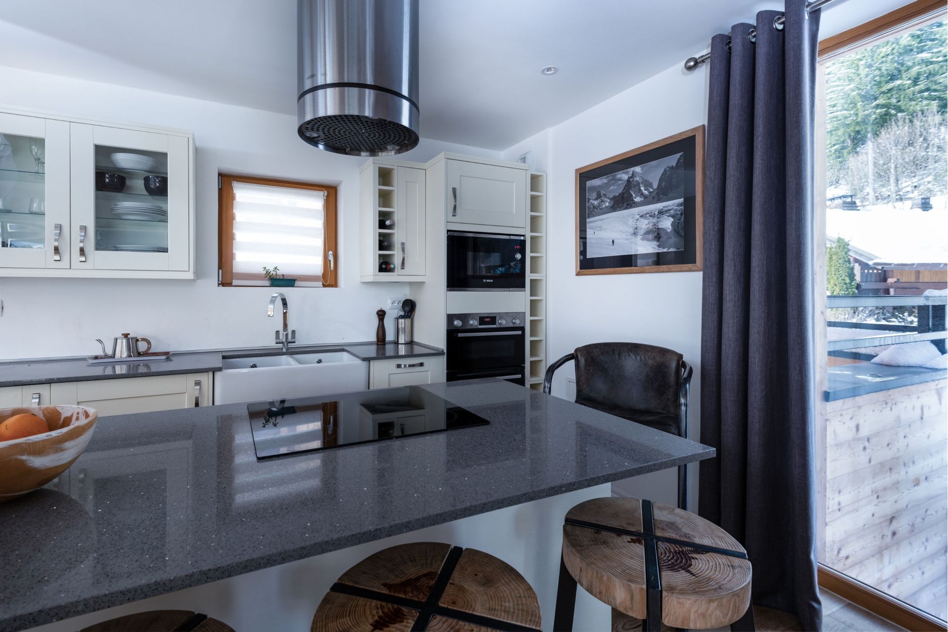 chalet 4 Rooms for sale on ARGENTIERE (74400)