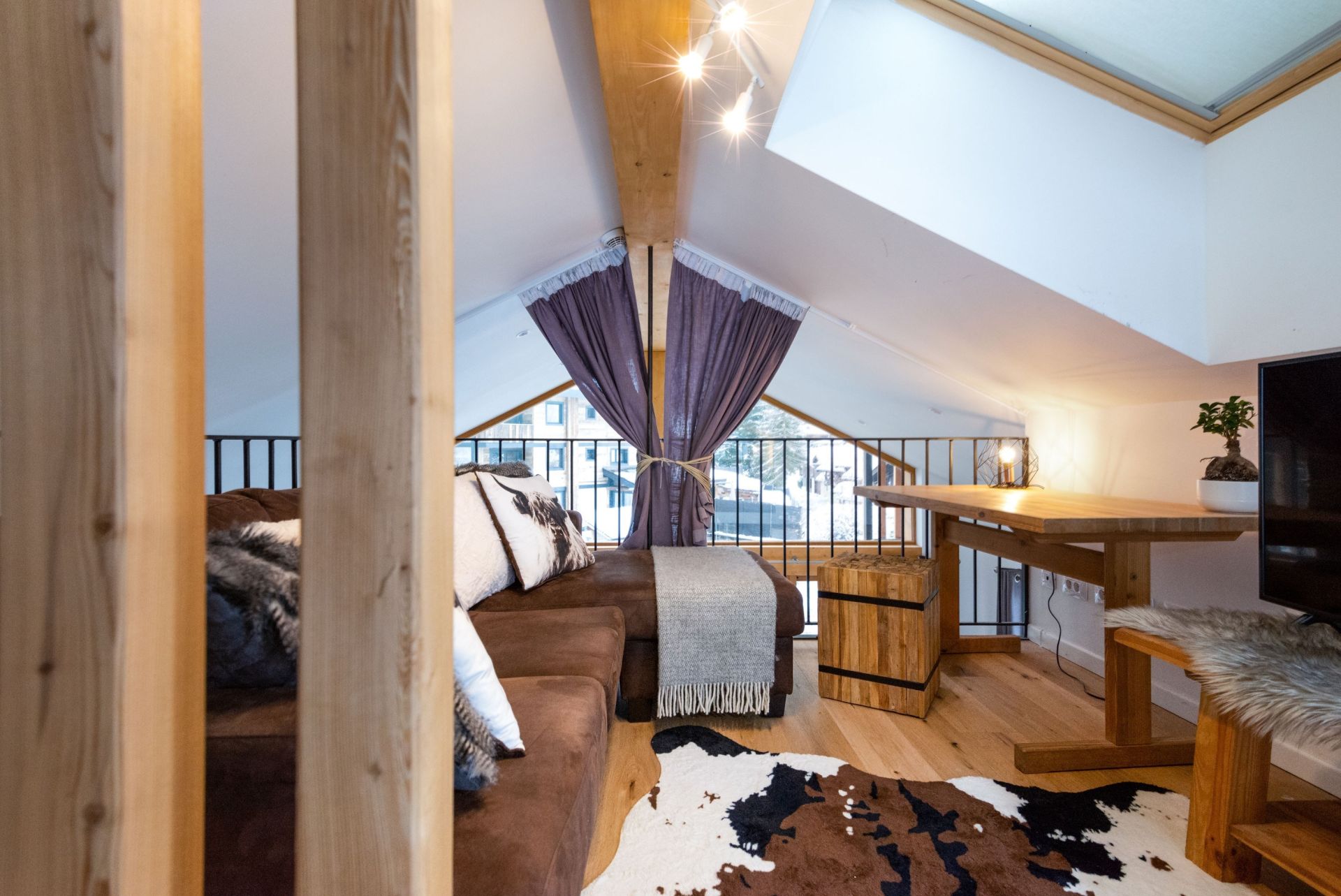 chalet 4 Rooms for sale on ARGENTIERE (74400)
