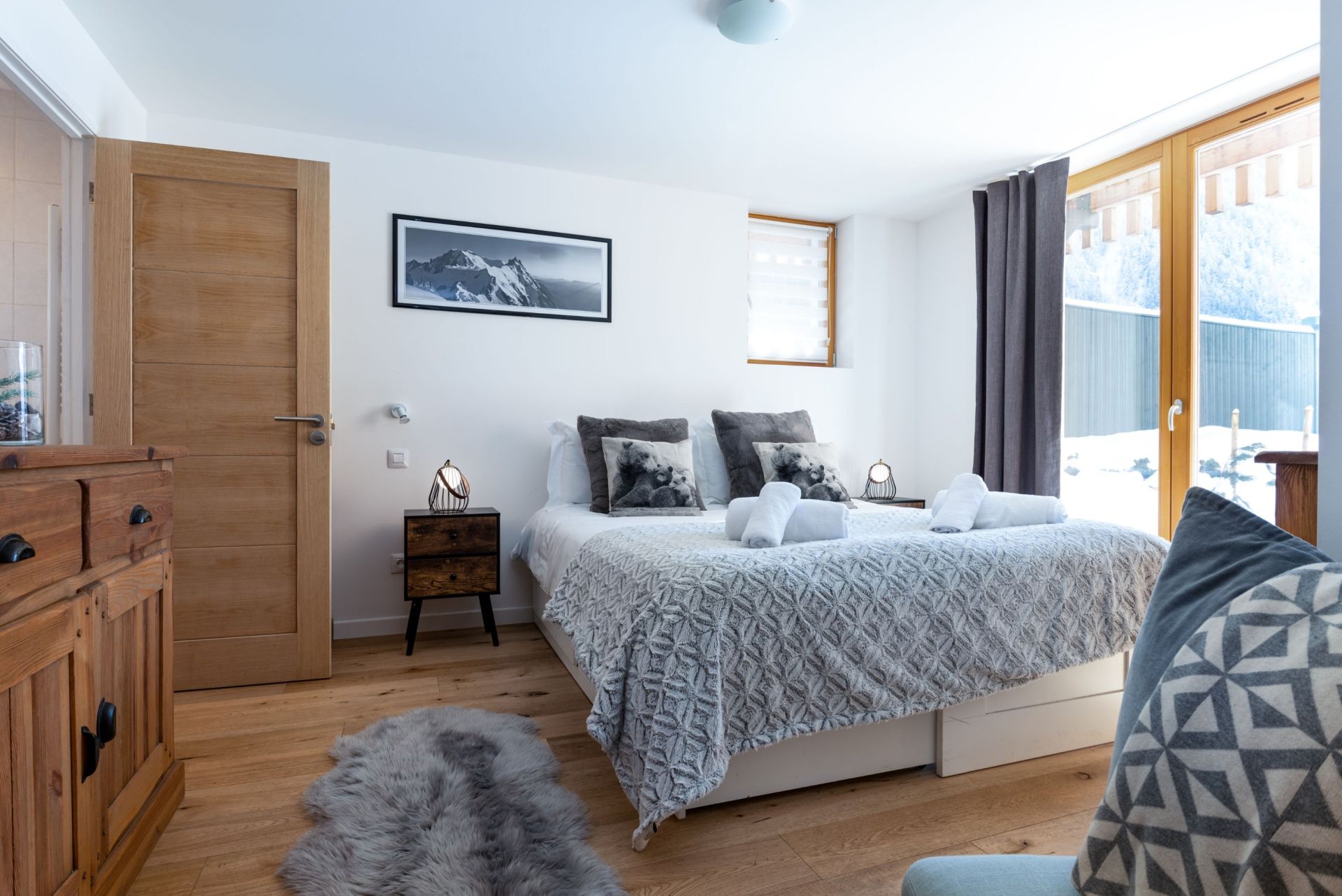 chalet 4 Rooms for sale on ARGENTIERE (74400)