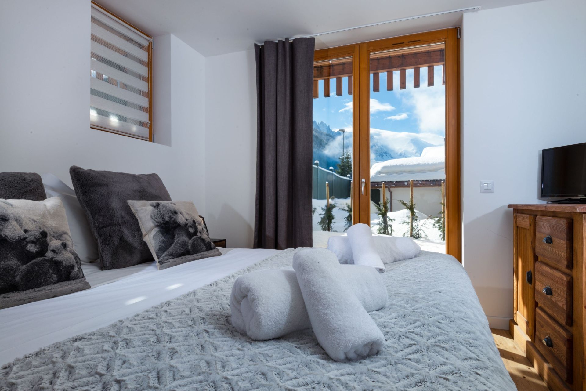 chalet 4 Rooms for sale on ARGENTIERE (74400)