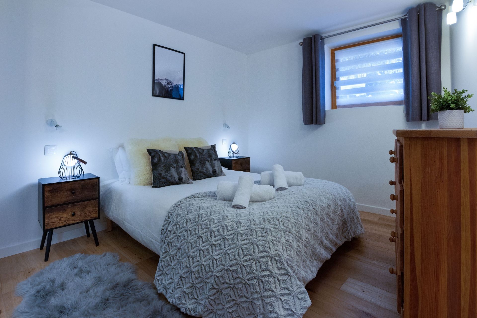 chalet 4 Rooms for sale on ARGENTIERE (74400)