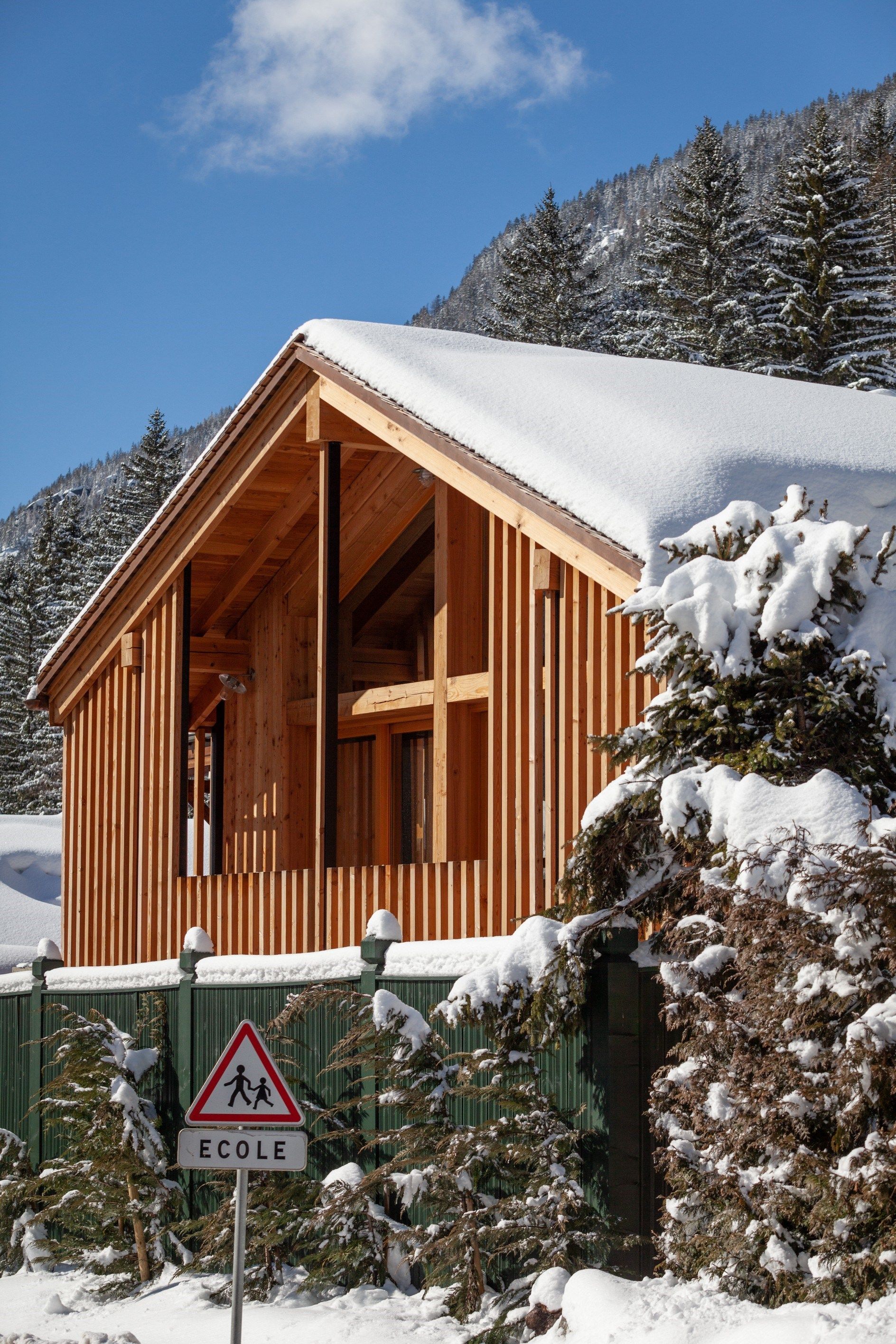 chalet 4 Rooms for sale on ARGENTIERE (74400)